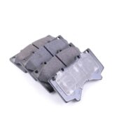 HAWK HB589Z.704 Колодки PERFORMANCE CERAMIC передние для TOYOTA Land Cruiser 200, Tundra I Sequoia, LEXUS LX450D I LX570